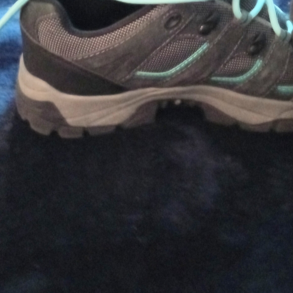 Shoes - Picture 7 of 7